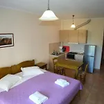 Porto Nirikos Apartment *