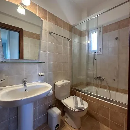 Porto Nirikos Appartement *