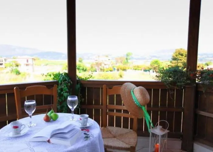 Porto Nirikos 公寓